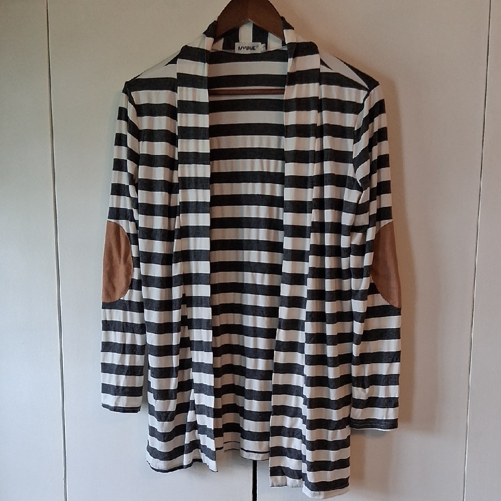 MYOBE Gray and White Striped Top